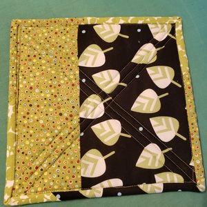 Scrappy Potholder/trivet